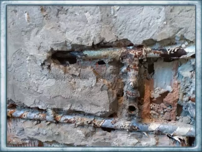 vízszerelés, régi csövek cseréje